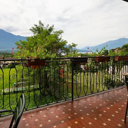 Housecurti1 * Sorico